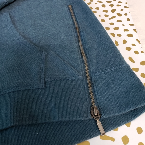 Old Navy medium Active Tunic Sweatshirt - Picture 2 of 4